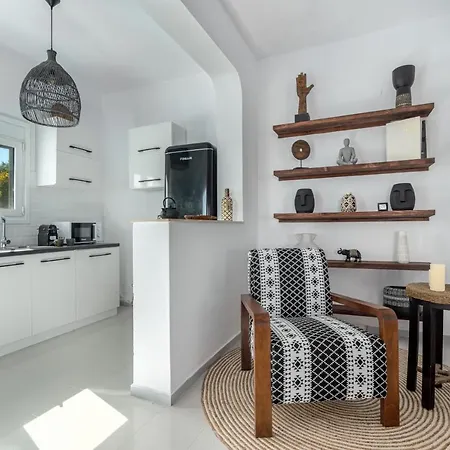 Villa Indigo Boutique *